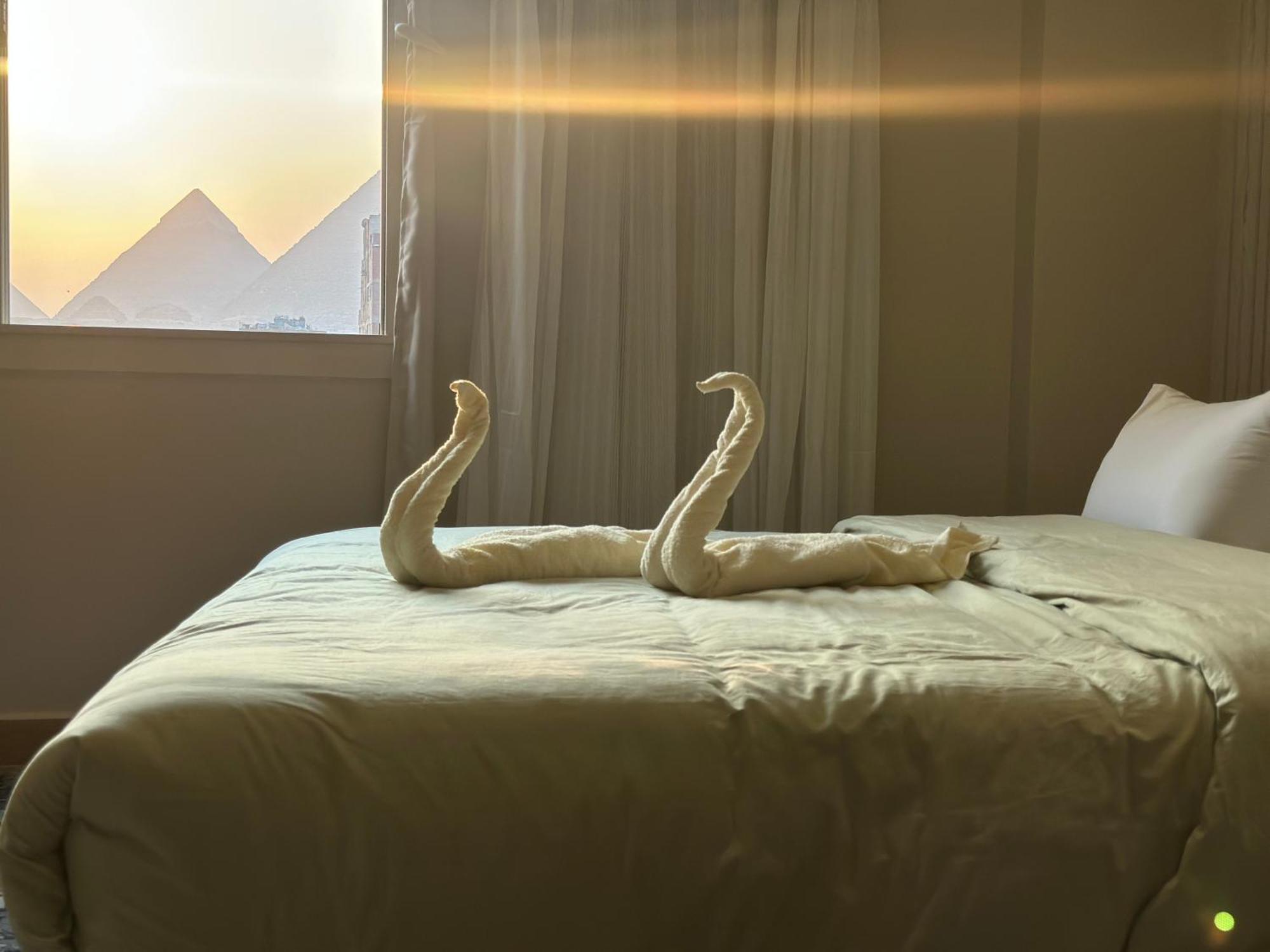Mirage Pyramids View Hotel Nazlet el-Sisi Luaran gambar