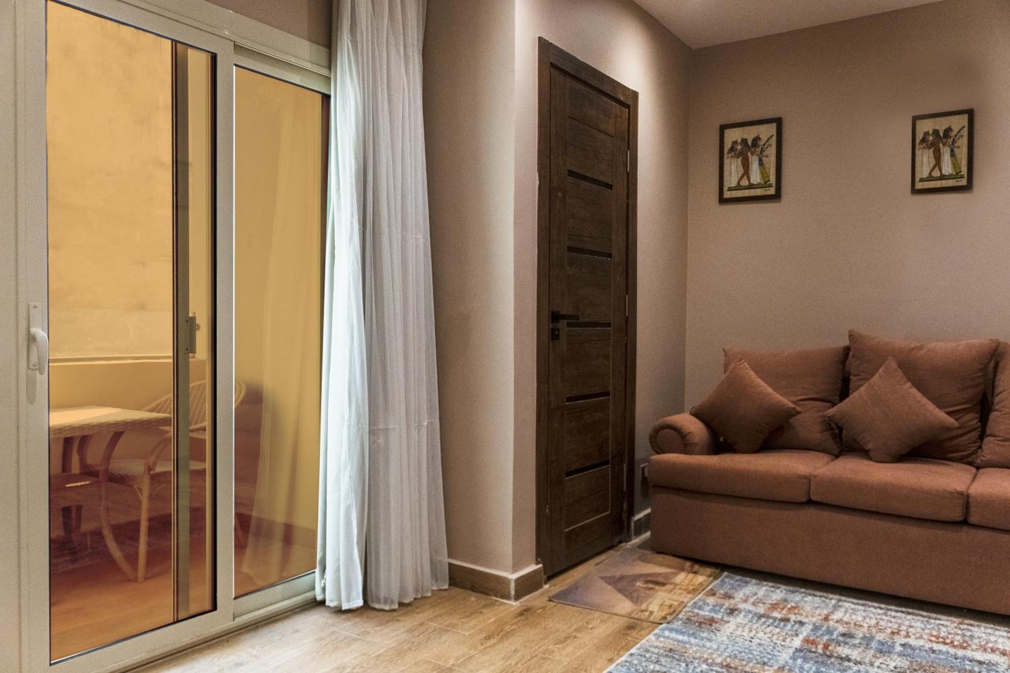 Mirage Pyramids View Hotel Nazlet el-Sisi Luaran gambar